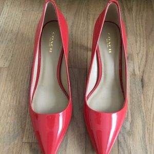 Coach kitten heel patent pump